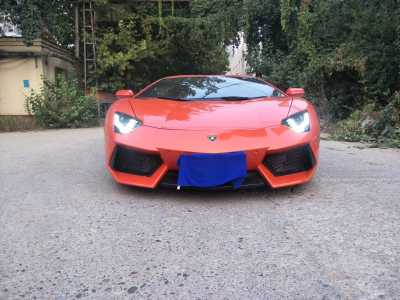 18Aventador