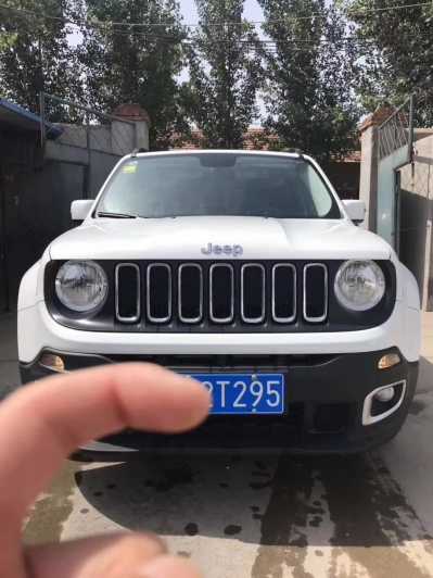 ĳ24JEEP