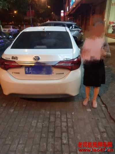 ˴21