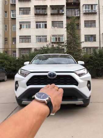 ̨25RAV4