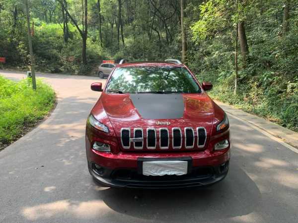 е20JEEPɹ