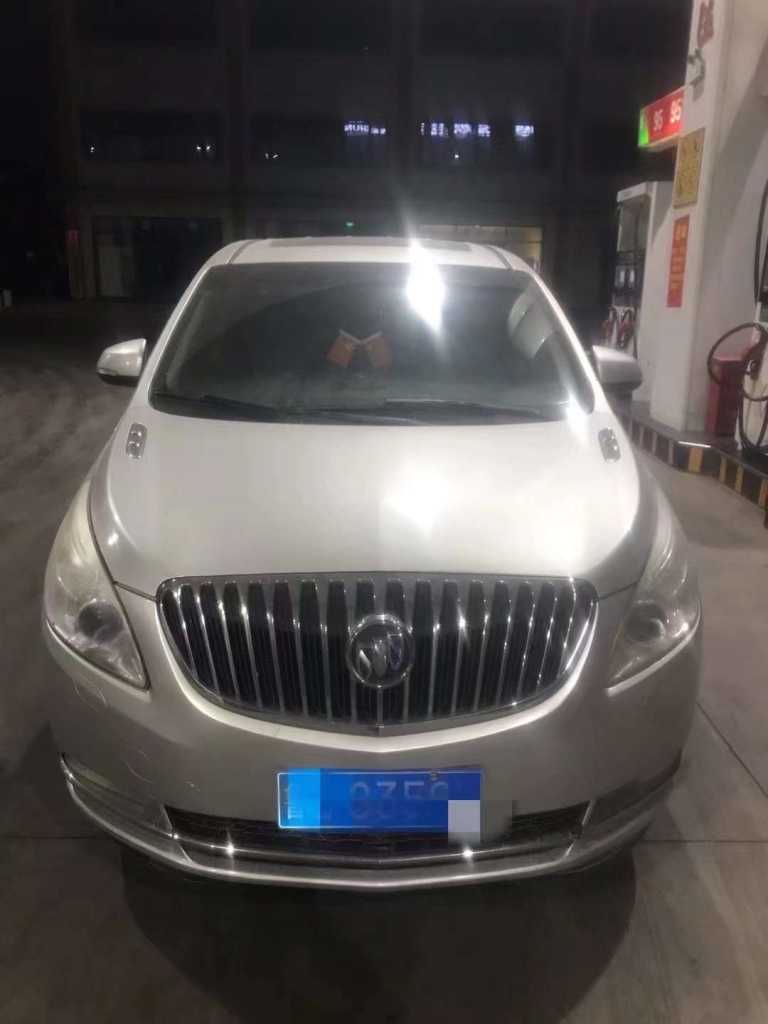 Ϋ15GL8