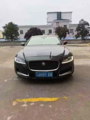 2017年捷豹XEL抵押车外观实拍