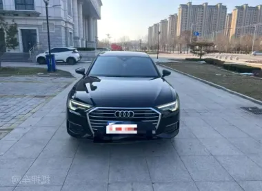 2021年奥迪A6L抵押车外观实拍