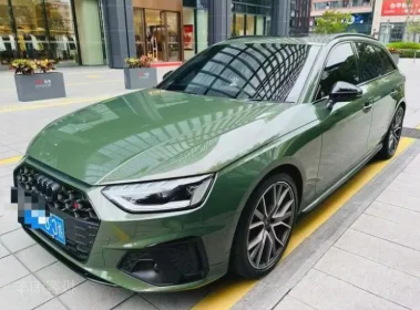 奥迪S4抵押车内饰实拍