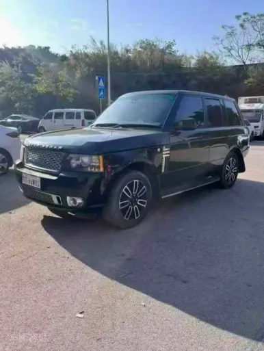 路虎揽胜行政抵押车内饰实拍