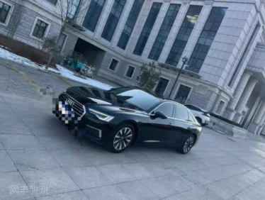 奥迪A6L抵押车内饰实拍