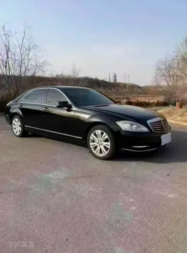 奔驰S抵押车内饰实拍