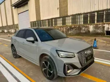 奥迪Q2抵押车内饰实拍