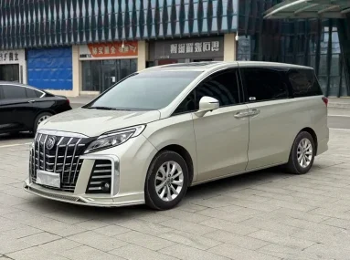 2018年别克GL8抵押车外观实拍