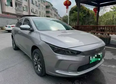 2024年吉利几何抵押车外观实拍