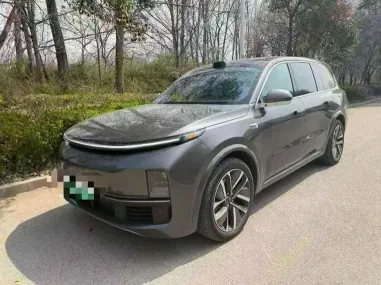 2023年理想L9抵押车外观实拍