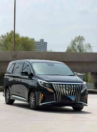 2022年传祺M8抵押车外观实拍