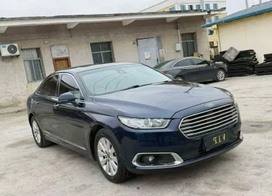 福特金牛座抵押车内饰实拍