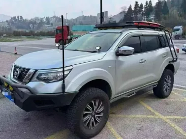 日产途达抵押车内饰实拍