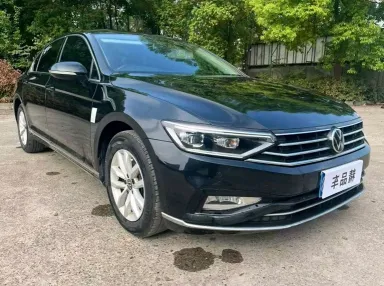 大众迈腾抵押车内饰实拍