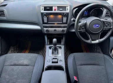 斯巴鲁力狮抵押车内饰实拍