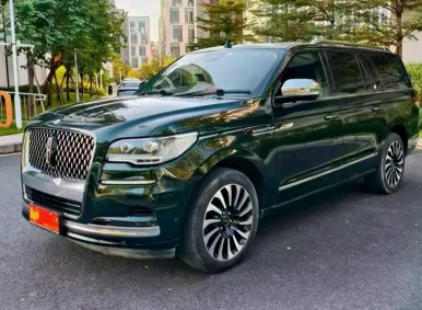 林肯领航员抵押车内饰实拍