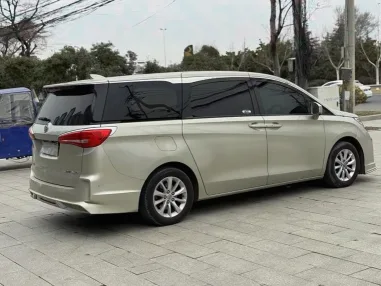 别克GL8抵押车内饰实拍