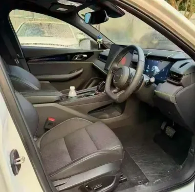 领克03抵押车内饰实拍