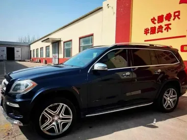 奔驰GLS抵押车内饰实拍