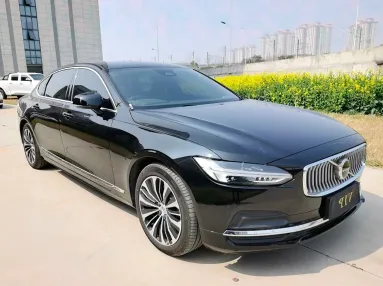 沃尔沃S90抵押车内饰实拍