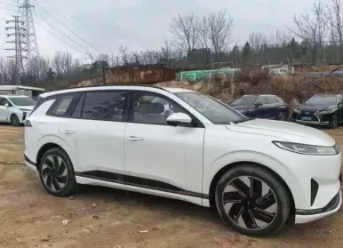 东风奕派抵押车内饰实拍