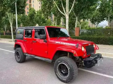 2015年Jeep牧马人抵押车外观实拍