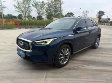2021年英菲尼迪QX50抵押车外观实拍