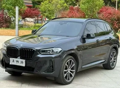 2022年宝马X3抵押车外观实拍