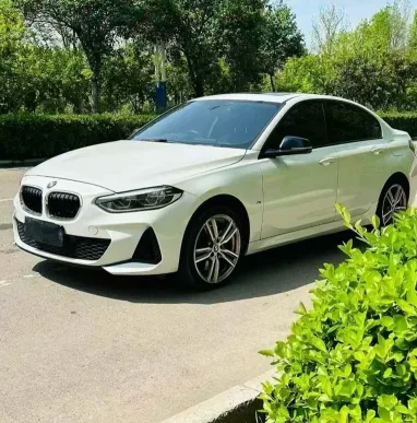 宝马1系抵押车内饰实拍