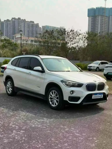 X1宝马抵押车内饰实拍