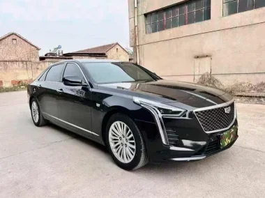 2020年凯迪拉克CT6抵押车外观实拍