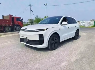 理想L6抵押车内饰实拍