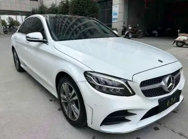 奔驰C抵押车内饰实拍