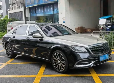 奔驰迈巴赫S级抵押车内饰实拍