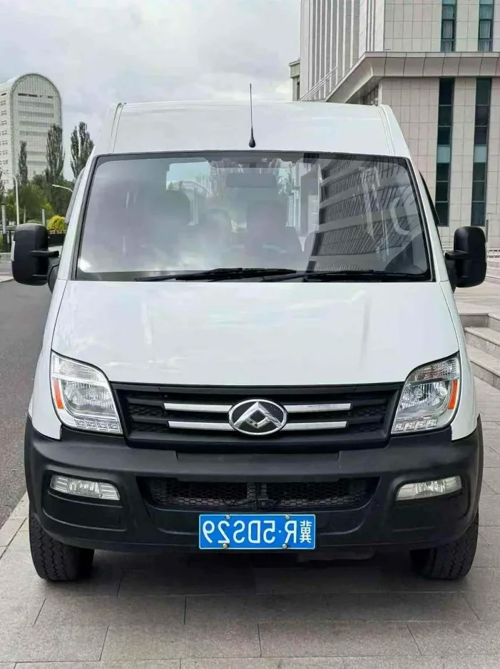 大通V80抵押车内饰实拍