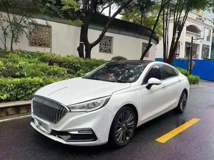 2019年红旗H5抵押车外观实拍