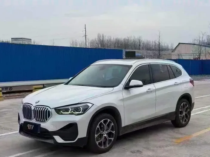 宝马X1抵押车内饰实拍